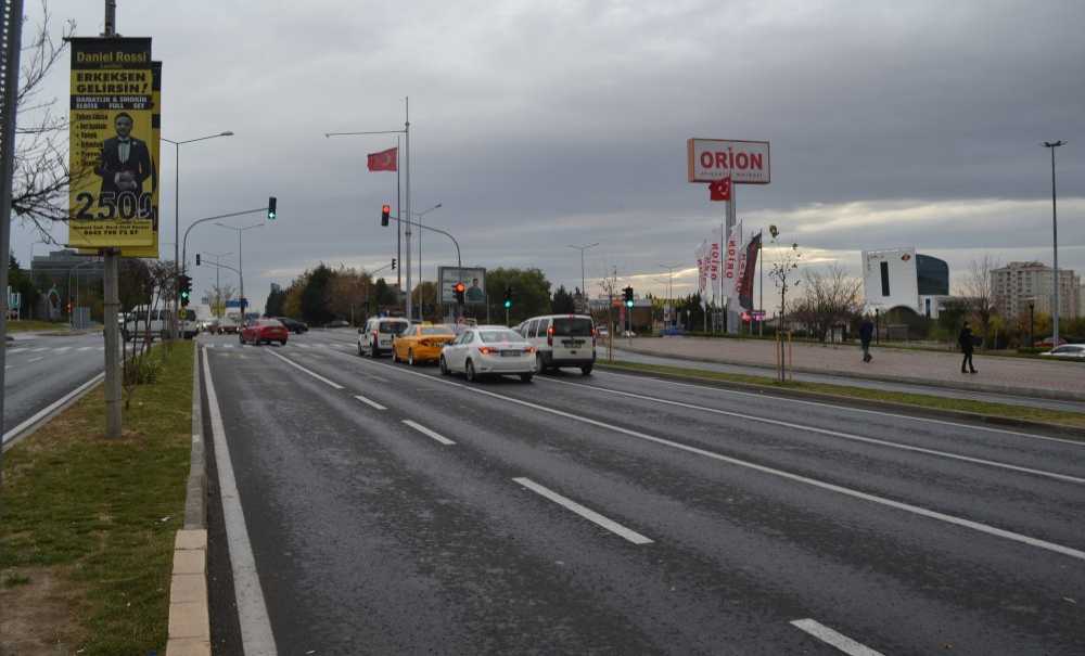 Sürücüler Alışınca Dubalar Kaldırıldı