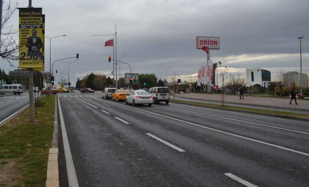 Sürücüler Alışınca Dubalar Kaldırıldı