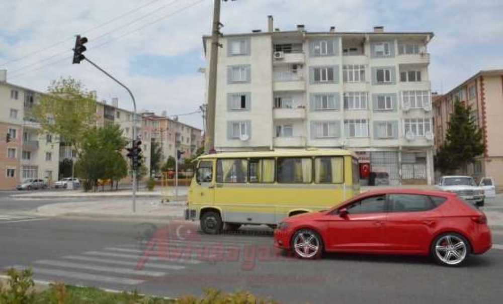 Yeni Bir Işıklı Kavşağımız Oldu