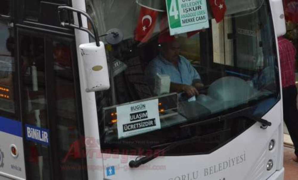 Halk Otobüsleri 30 Ağustos Zafer Bayramı'nda Ücretsiz Taşıdı
