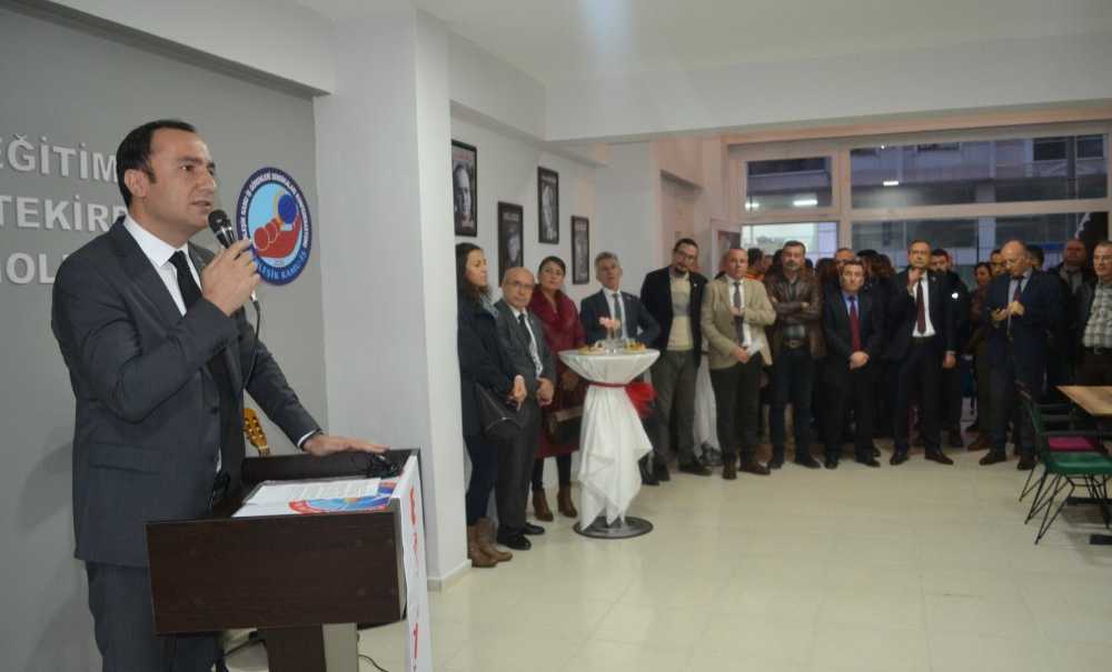 Eğitim İş'ten Anlamlı Günde Anlamlı Açılış