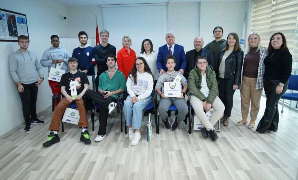 Finlandiya'dan Gelen Öğrenciler Ergenede Misafir Oldu