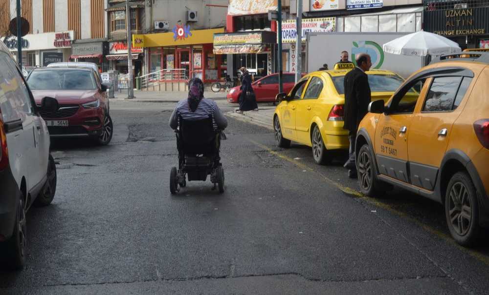 Çorlu Sokakları ‘Engel' Çıkarıyor