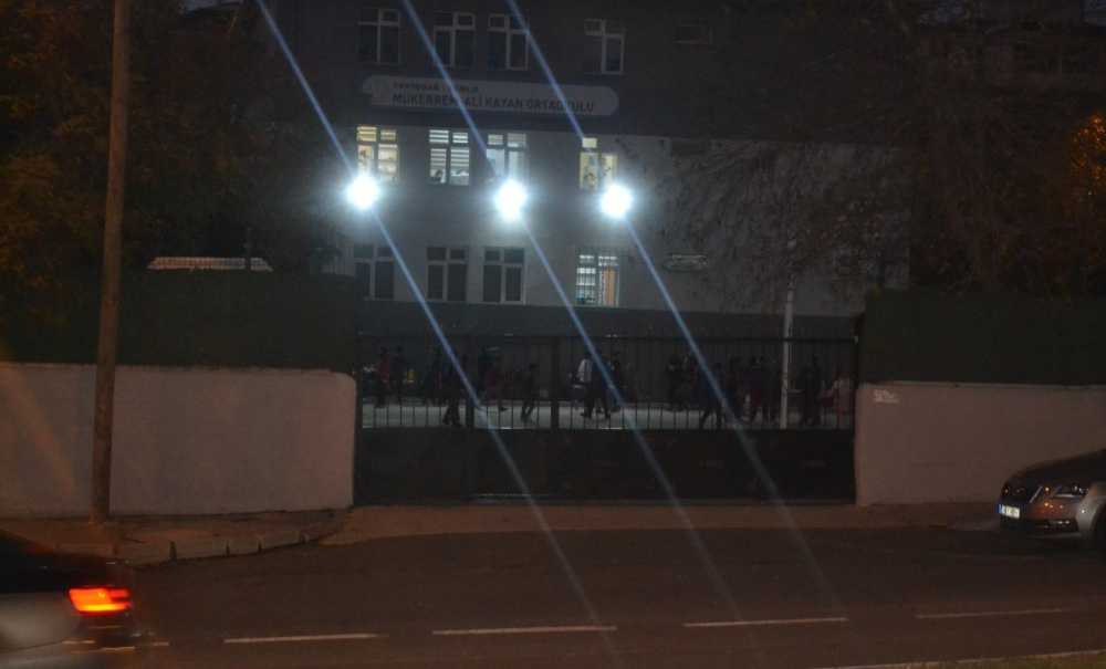 Öğrenciler Karanlığa Teslim!