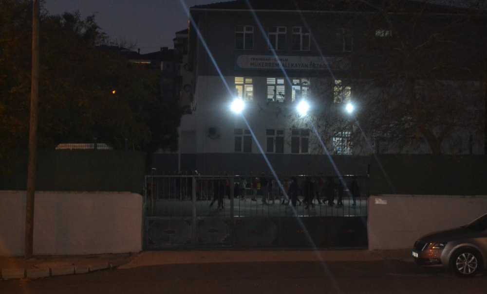 Öğrenciler Karanlığa Teslim!