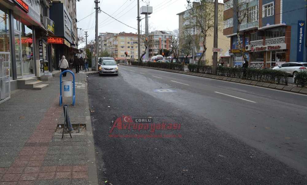 Tredaş'ın Ardından Belediye Hemen Asfaltını Attı