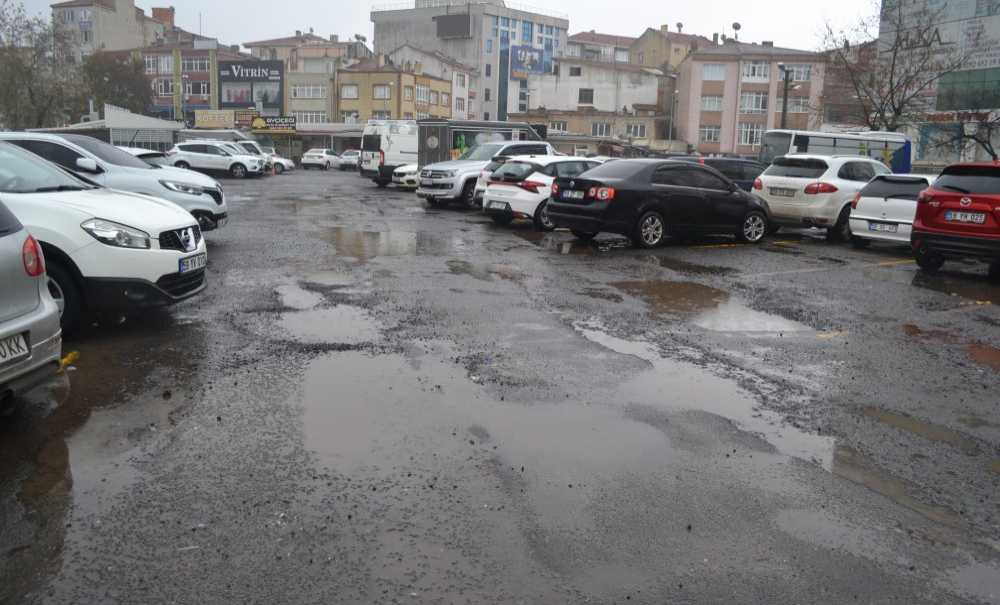 Her Yağmurda Göle Dönüyor