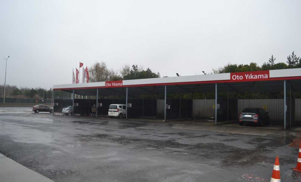 Çamurlu Yollar Oto Yıkamacılara Yarıyor