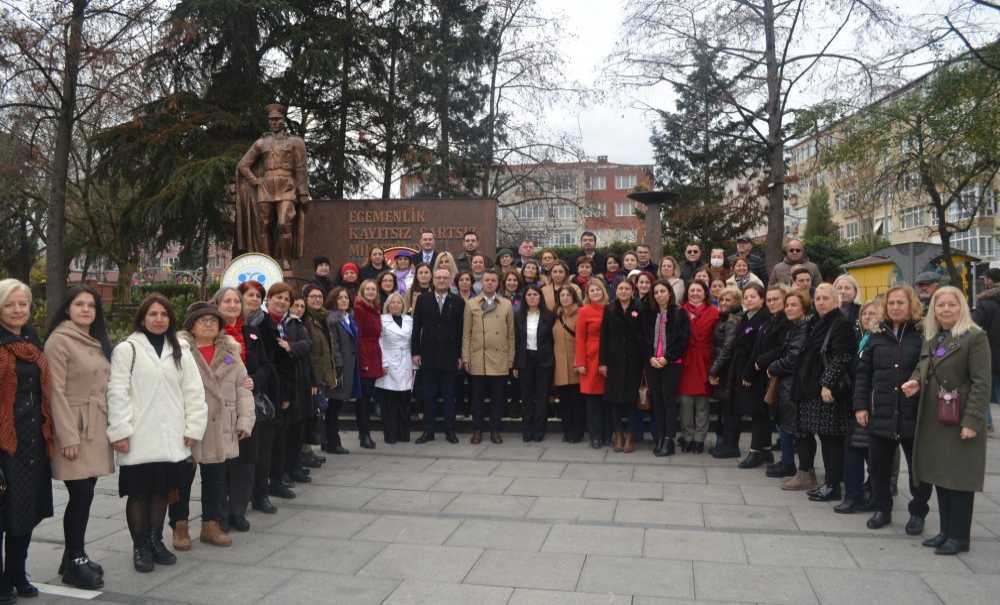 5 Aralık Dünya Kadın Hakları Günü Kutlandı