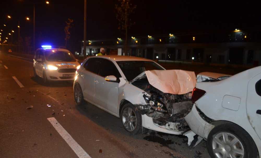 Yola Fırlayan Köpek Kazaya Neden Oldu