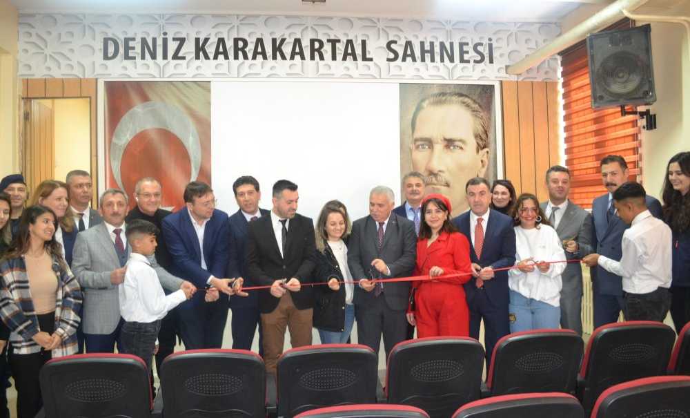 500 Öğrenciye Ayakkabı Dağıtıldı