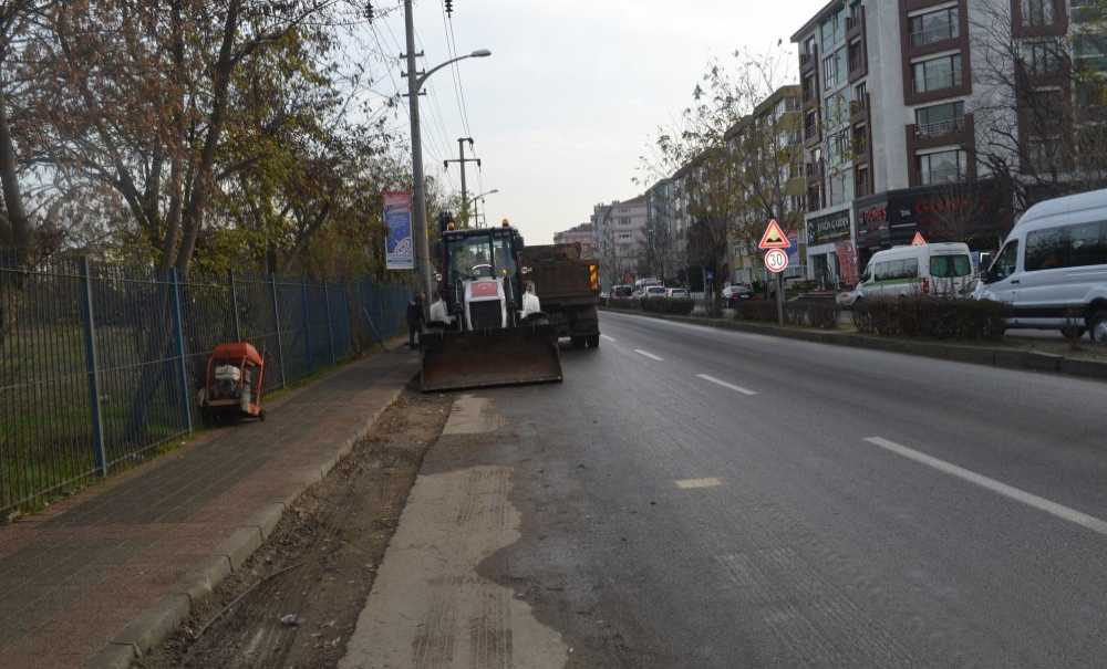 Vakit Kaybetmeden Asfaltı Atılıyor