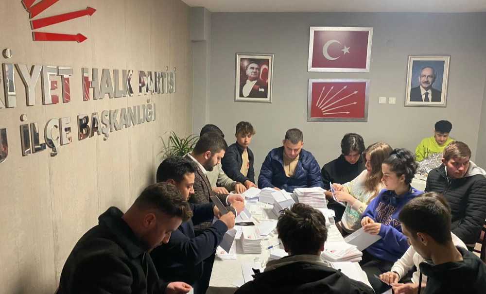 Chp'li Gençler Kapı Kapı Dolaşıyor