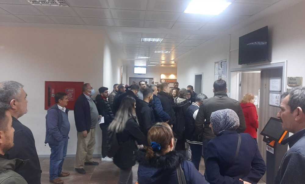 Nüfus Müdürlüklerinde Yoğunluk Yaşanıyor