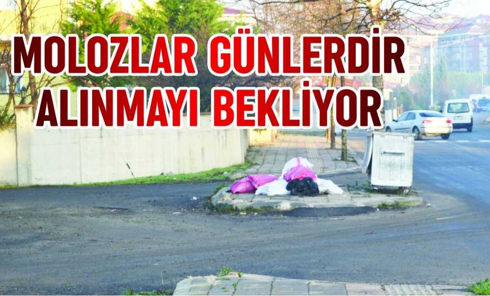 Molozlar Günlerdir Alınmayı Bekliyor