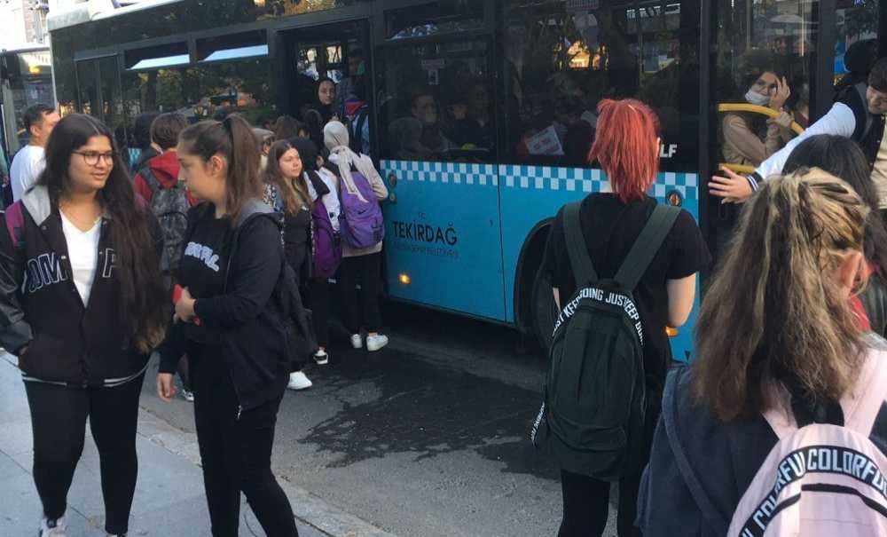 Duraklardaki Yoğunluk Bitmek Bilmiyor!