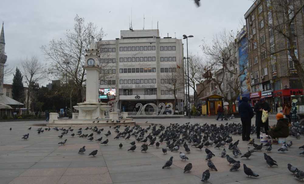 Çorlu'da Soğuk Hava Etkili Oldu