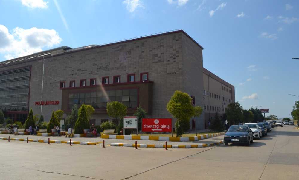 1 Milyon 900 Bin Hasta Muayene Edildi