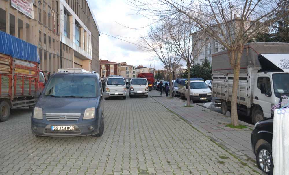 Pazar Yerinde Trafik Keşmekeşliği!