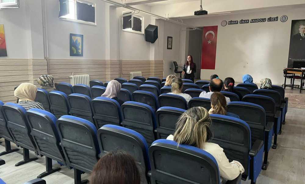 Aile Okulu Projesi'nden 1257 Veli Yararlandı