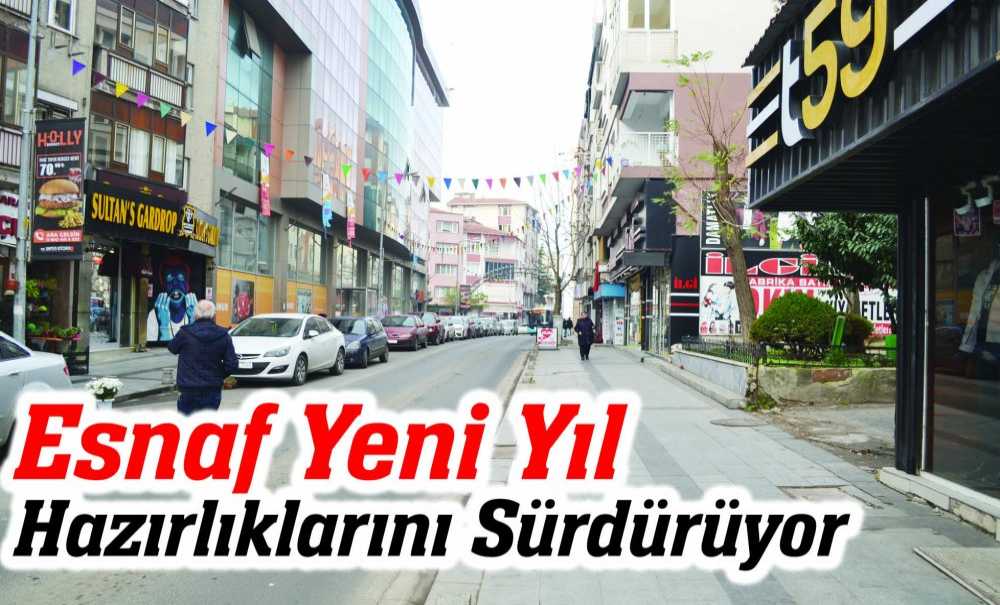 Esnaf Yeni Yıl Hazırlıklarını Sürdürüyor