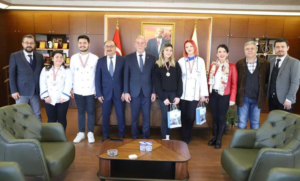 Marmaraereğlisi'ne Madalyalarla Döndüler