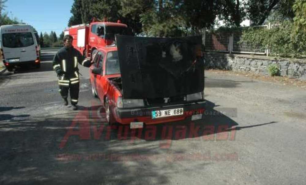 Seyir Halindeki Otomobil Alev Aldı