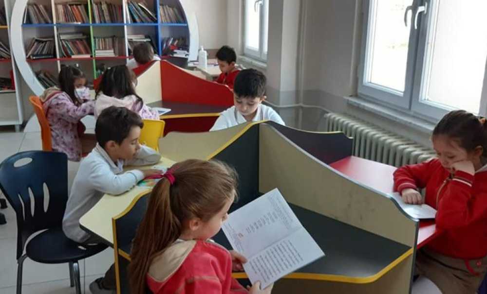 Çorlu'da Kütüphanesiz Okul Kalmadı
