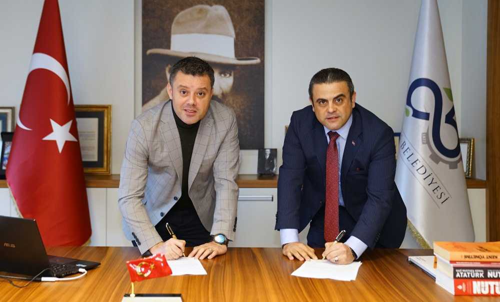 Başkan Sarıkurt'tan Çalışanlara Yeni Yıl Müjdesi