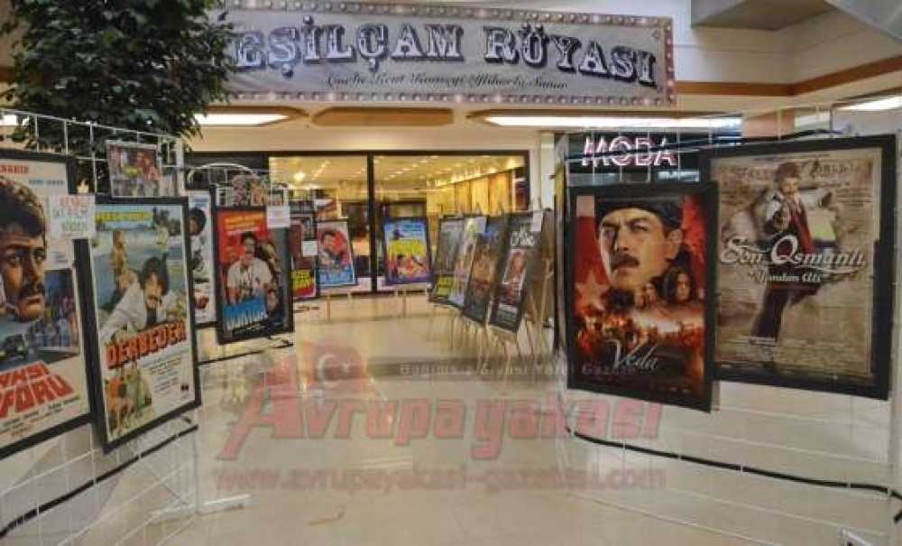 ‘Yeşilçam Rüyası' Orijinal Türk Filmleri Afişi Sergisi Devam Ediyor