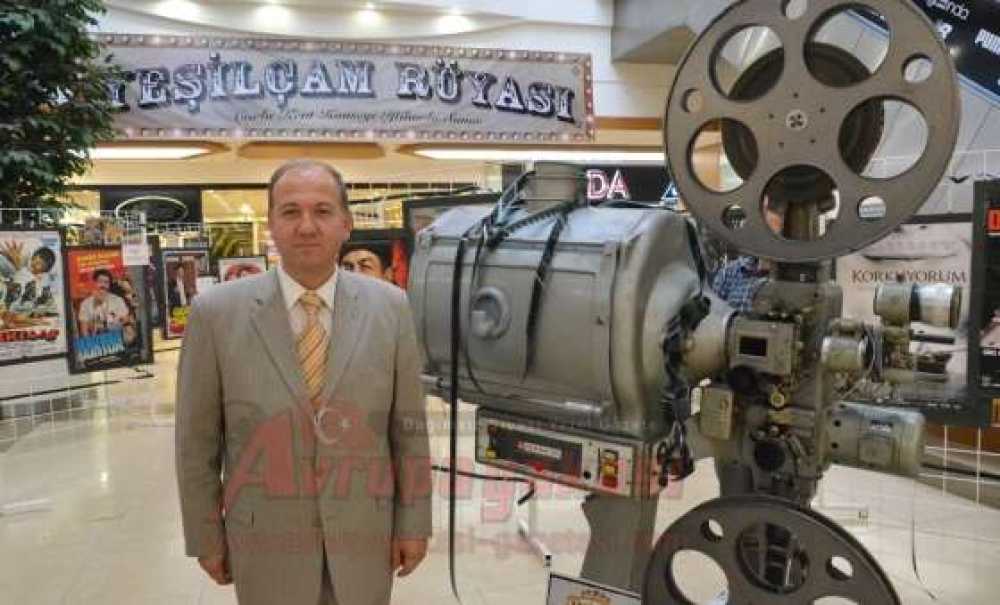 ‘Yeşilçam Rüyası' Orijinal Türk Filmleri Afişi Sergisi Devam Ediyor