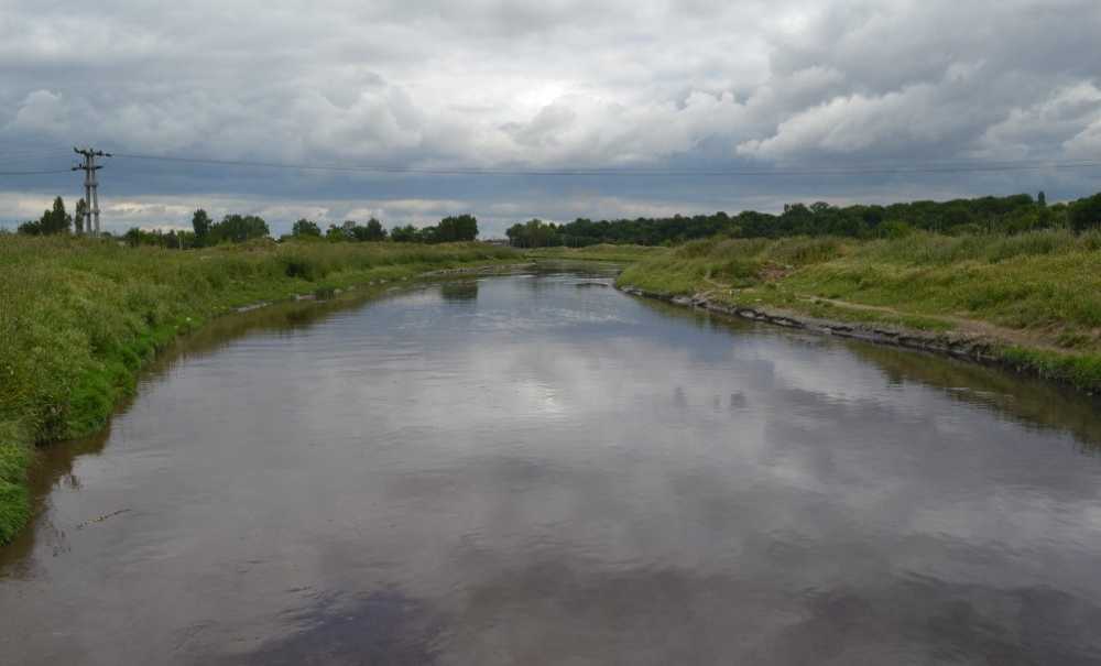 Çorlu Deresi Yine Siyah Akıyor, Yine Kokuyor!