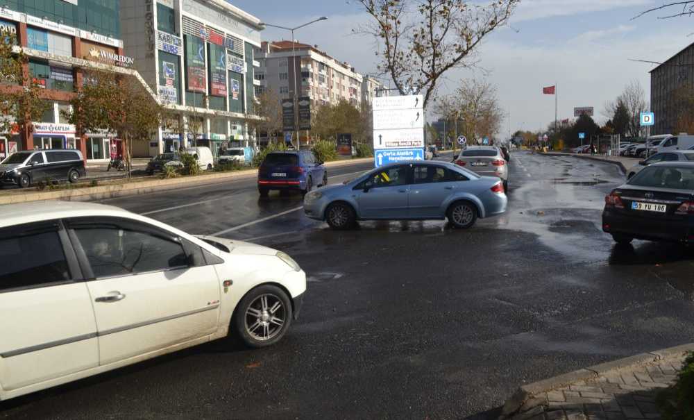 Gazetemizin Uyardığı Noktada Kaza Meydana Geldi