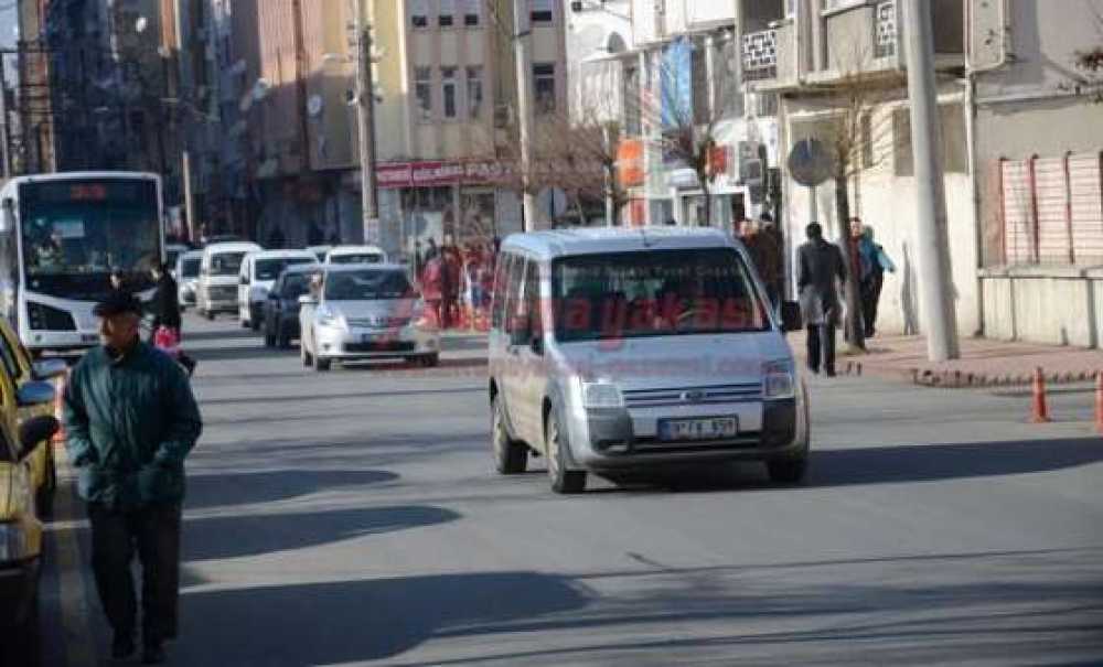 Güneşli Hava Yerini Yağmura Bırakacak