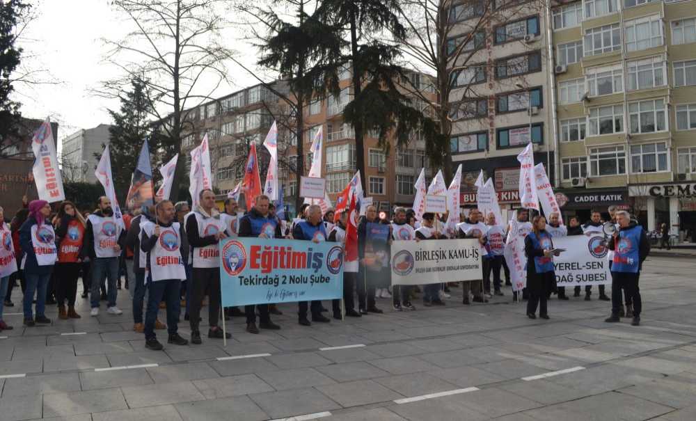 Öğretmenler İş Bıraktı