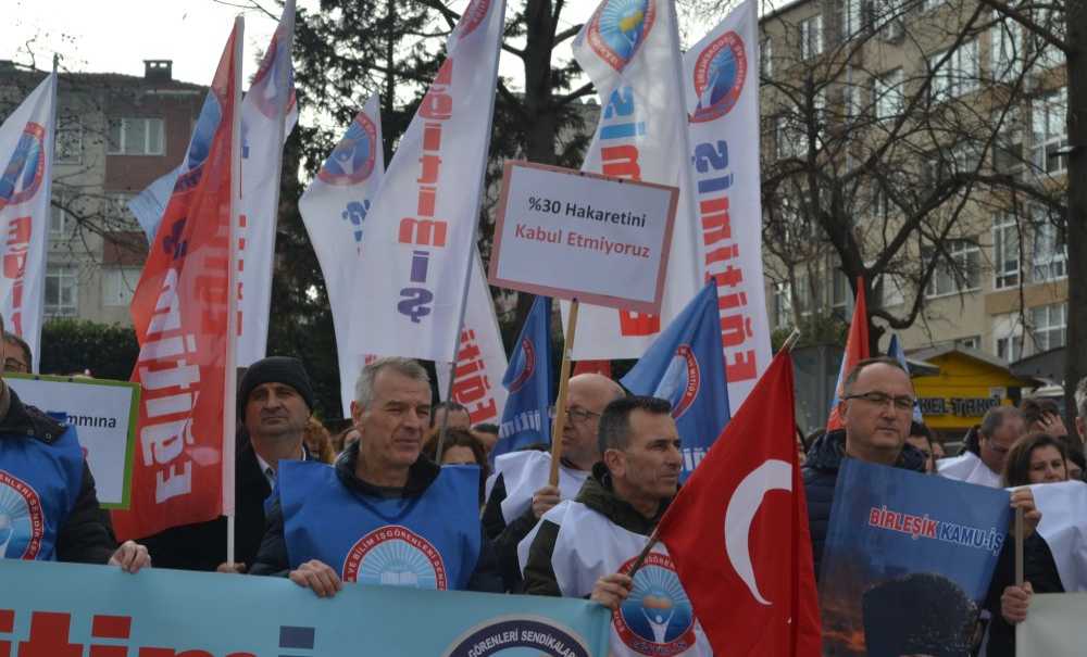 Öğretmenler İş Bıraktı