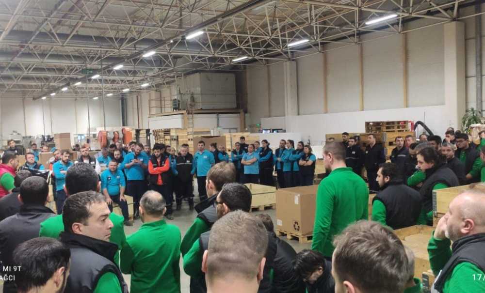 Metal İşçileri Ek Zam Talep Ediyor