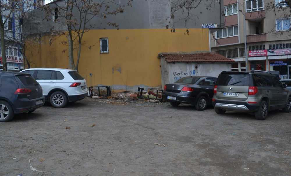 Otoparkta Ateş Yakılmasına Tepki