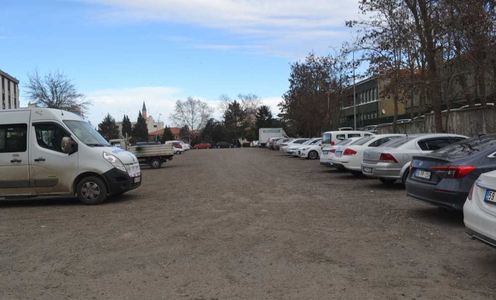 Otoparkta Ateş Yakılmasına Tepki