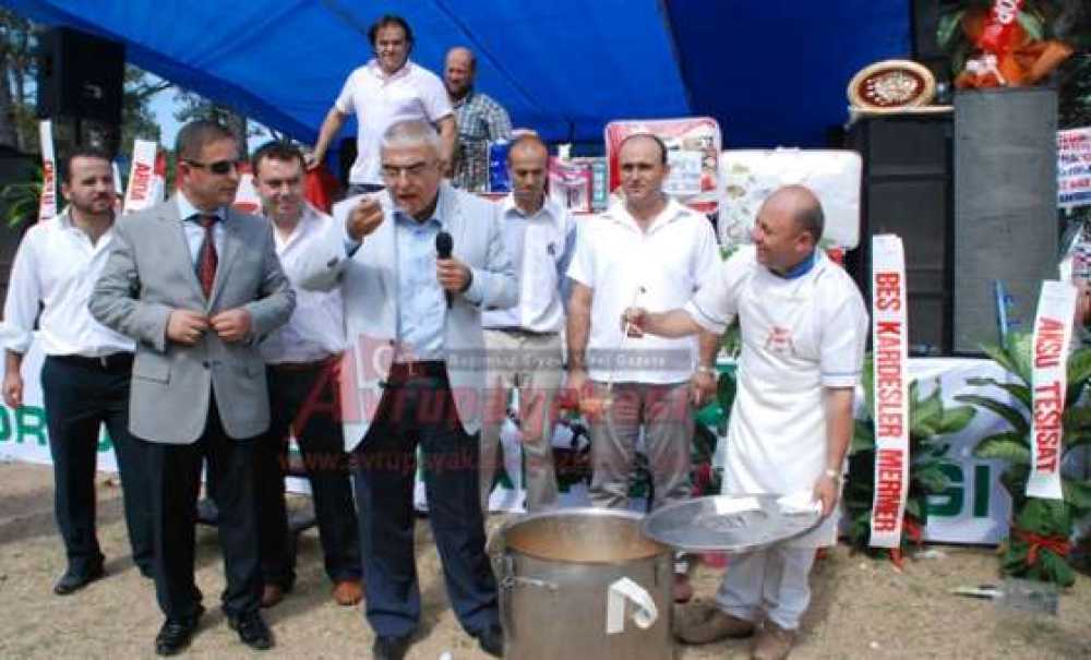 Çorlu Sinoplular Derneği`nden Piknik Ve Güreş Şöleni