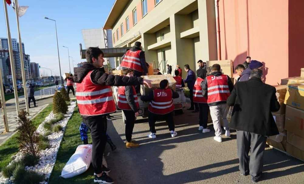 Siyasi Partilerde Seferber Oldu