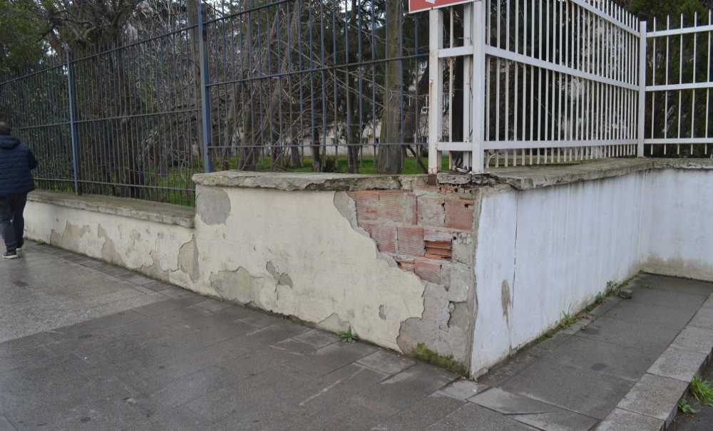 Hastanenin Bahçe Duvarları Yapıldı