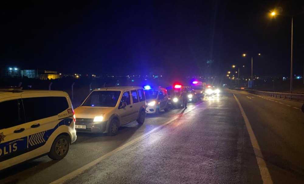 25 Kişilik Ekip Deprem Bölgesine Gitti