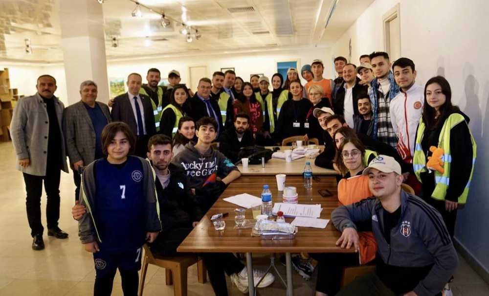 Başkan Sarıkurt Yardıma Koşan Kahramanlarla Buluştu