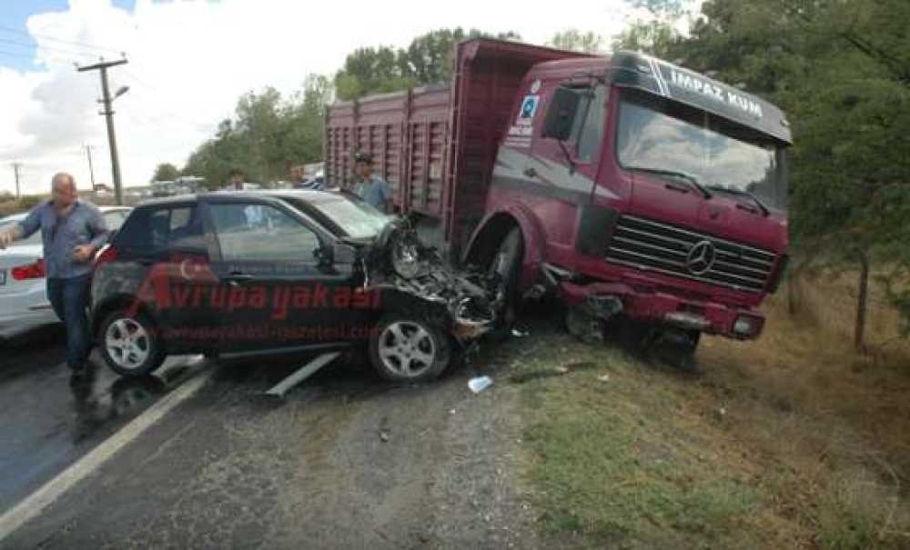 Yağmur Kaza Getirdi