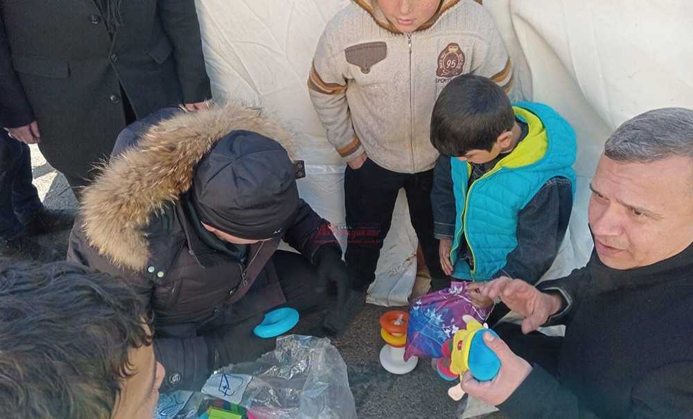 Ak Parti Heyeti Deprem Bölgesinde