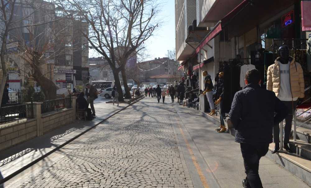 Günler Sonra Güneş Yüzünü Gösterdi