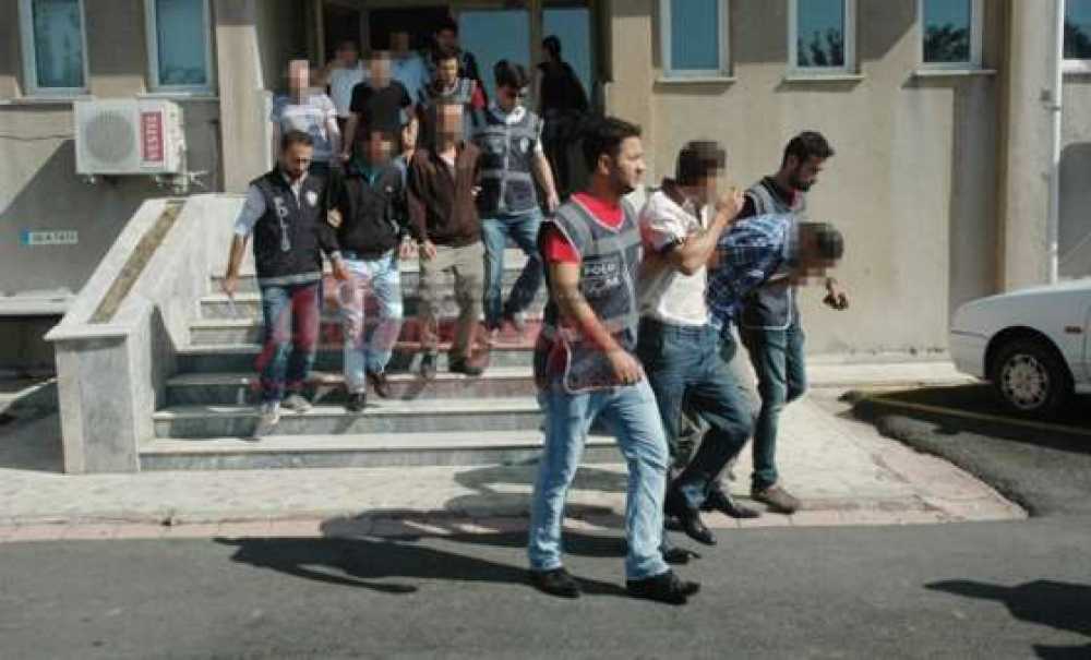 Kaçak Sigara Operasyonunda Gözaltına Alınan 10 Kişi Çorlu Adliyesi`ne Sevk Edildi