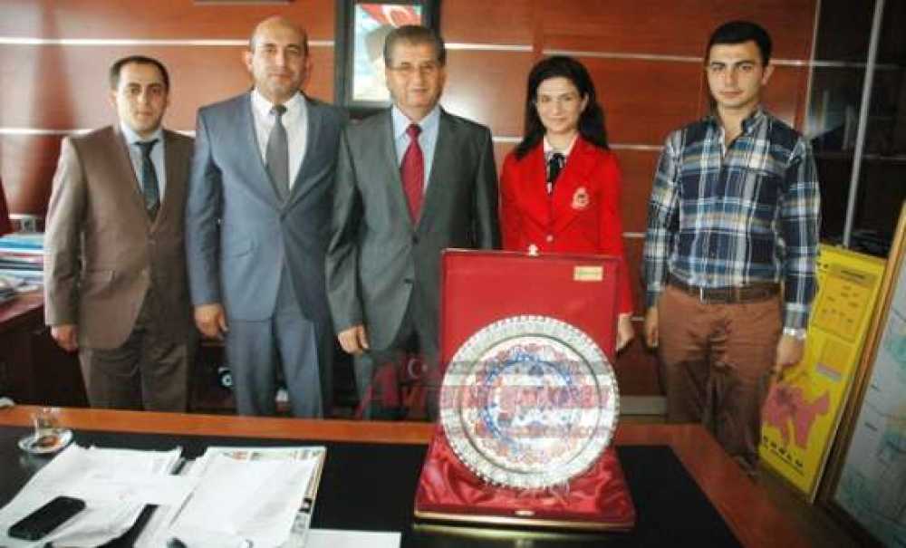 Yerciler`den Çorlu Kaymakamı Hulusi Doğan`a Yıldönümü Ziyareti