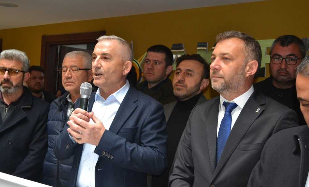 Aday Adaylığı Açıklaması Mitinge Döndü